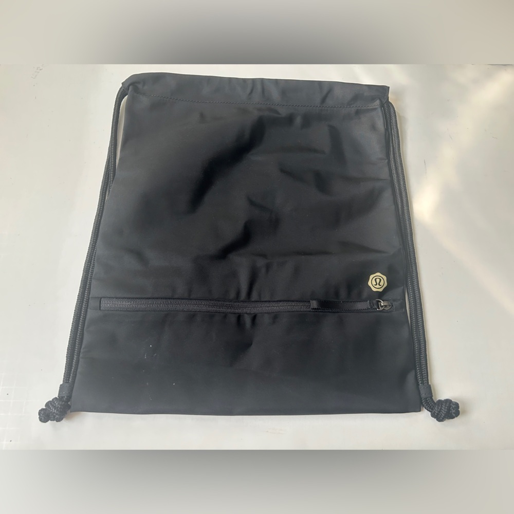lululemon Seawheeze Black nylon Drawstring back pack Gym Bag